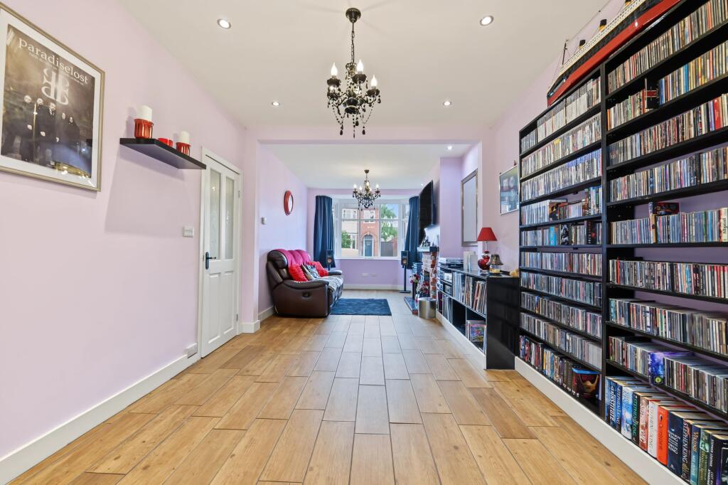 House in Charnwood, Shelthorpe - View 4