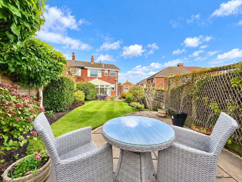 House in Wirral, Thingwall - View 2