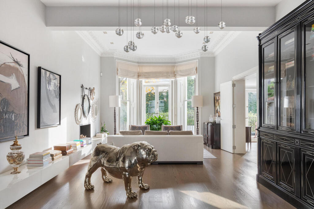 Main image of property: Holland Park, London, W11