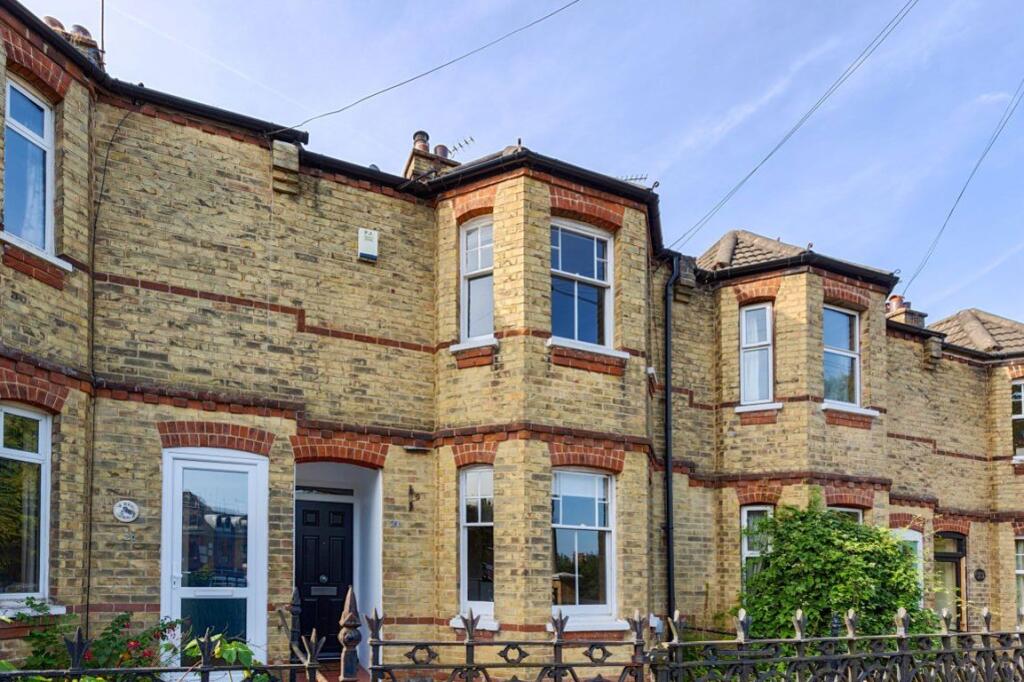 Main image of property: Gordon Road, Sevenoaks  TN13 1HE