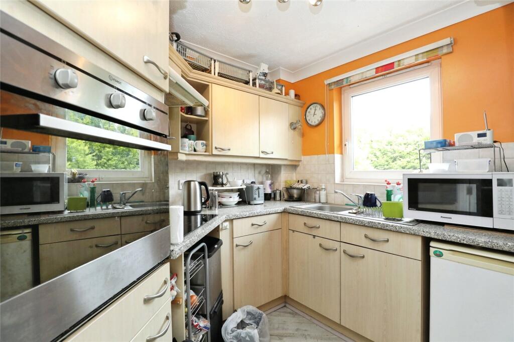 Apartment in Northwich, Castle - View 2