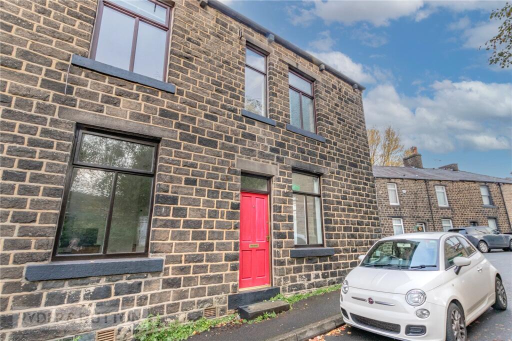 2-bed terraced on Lee Street, Uppermill, Saddleworth, OL3, £270,000