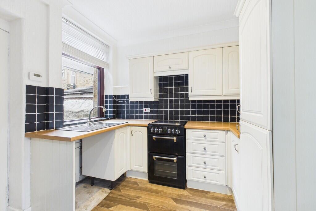 House in Lancaster - View 5