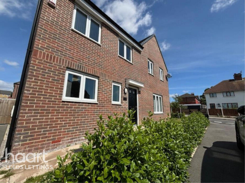 Main image of property: Hindscarth Way, Leeds