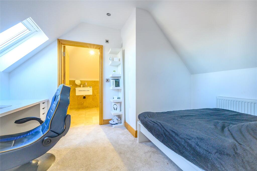 Additional image 15 of Broadway House, Wakefield Road, Drighlington, Bradford, West Yorkshire