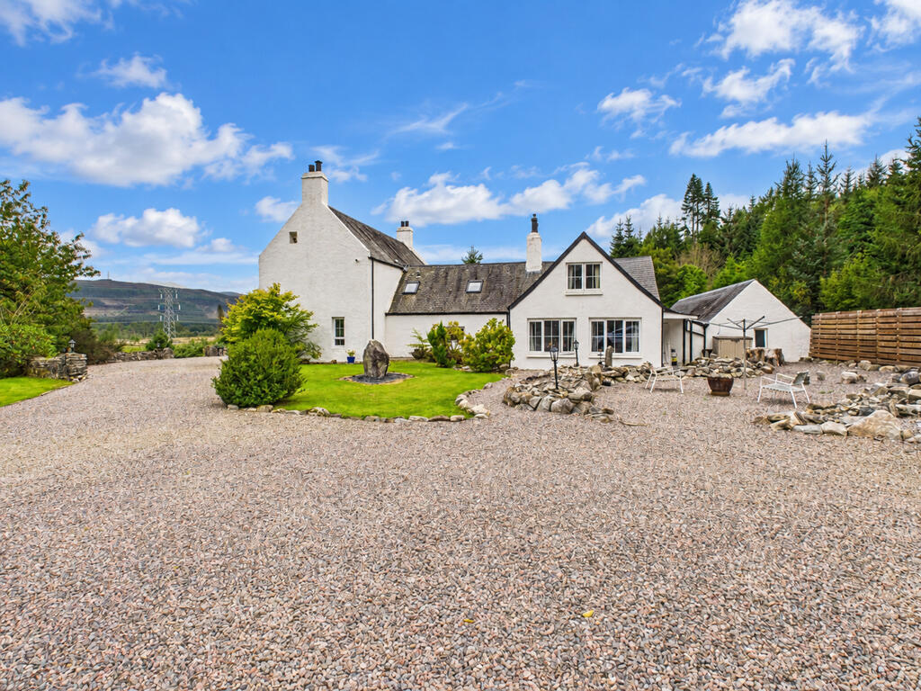 Main image of property: Auchterawe House, Auchterawe, Fort Augustus, PH32 4BT