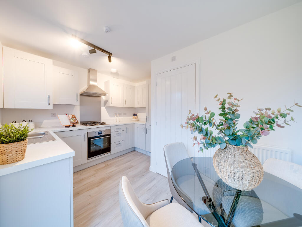 York Way, 
Northampton, 
Northamptonshire, 
NN5 6UX photo 4