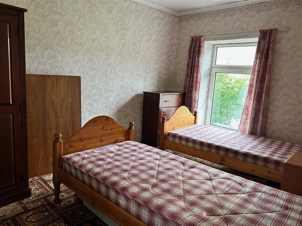 Sunny Bank, Ogmore Vale, BRIDGEND photo 3