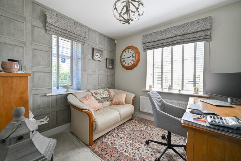 House in New Forest, Beaumont Park, Ringwood - More