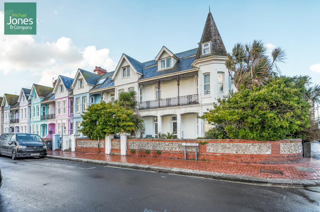 Main image of property: New Parade, Worthing, West Sussex, BN11