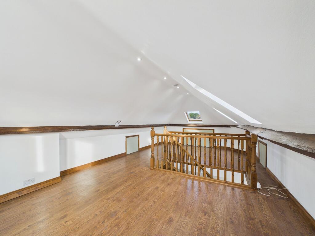 Apartment in Tonbridge - View 5