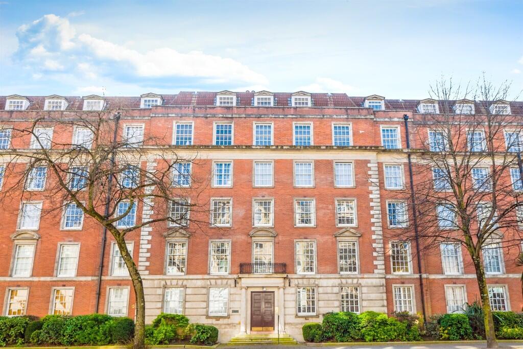 Main image of property: Westgate Street, Cardiff(City), CF10
