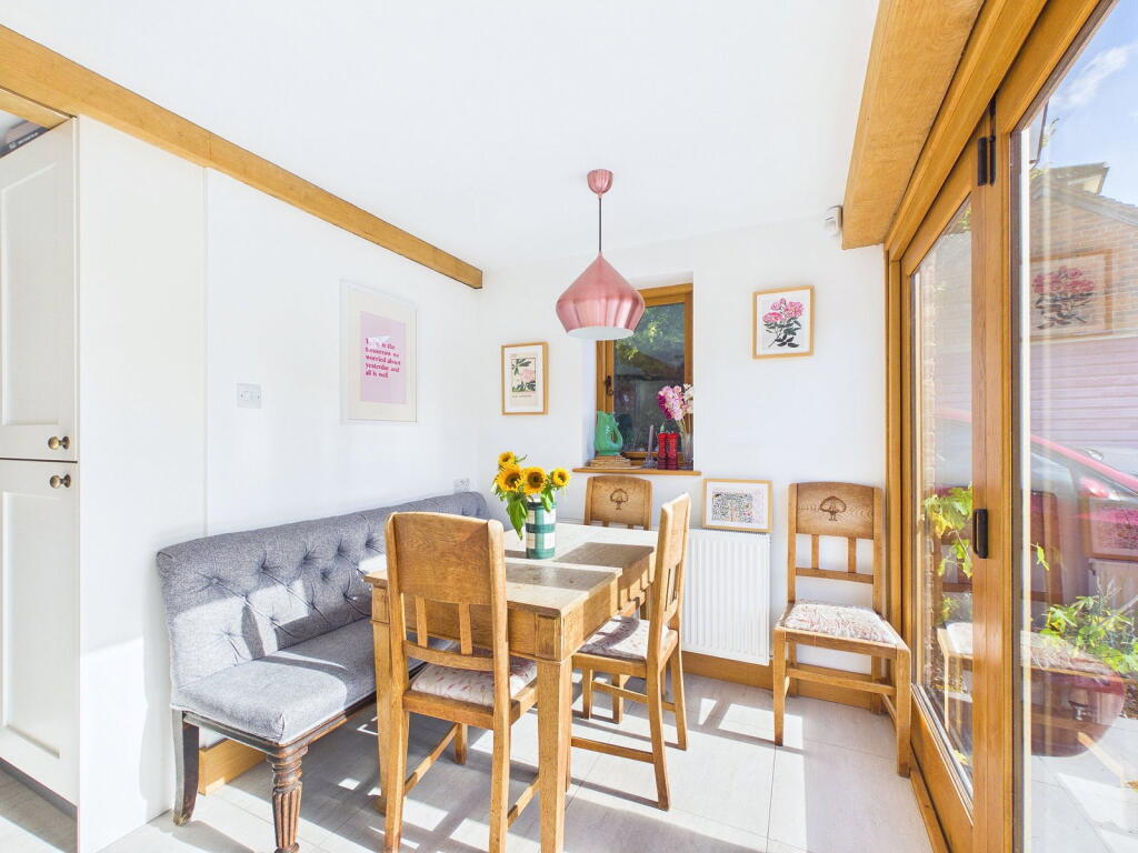 House in Rickmansworth, Chorleywood - View 5