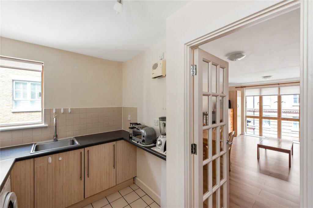 Apartment in London, Spitalfields, Whitechapel - View 3