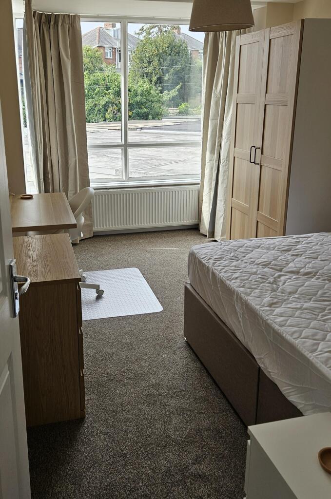 4 bedroom terraced house for rent