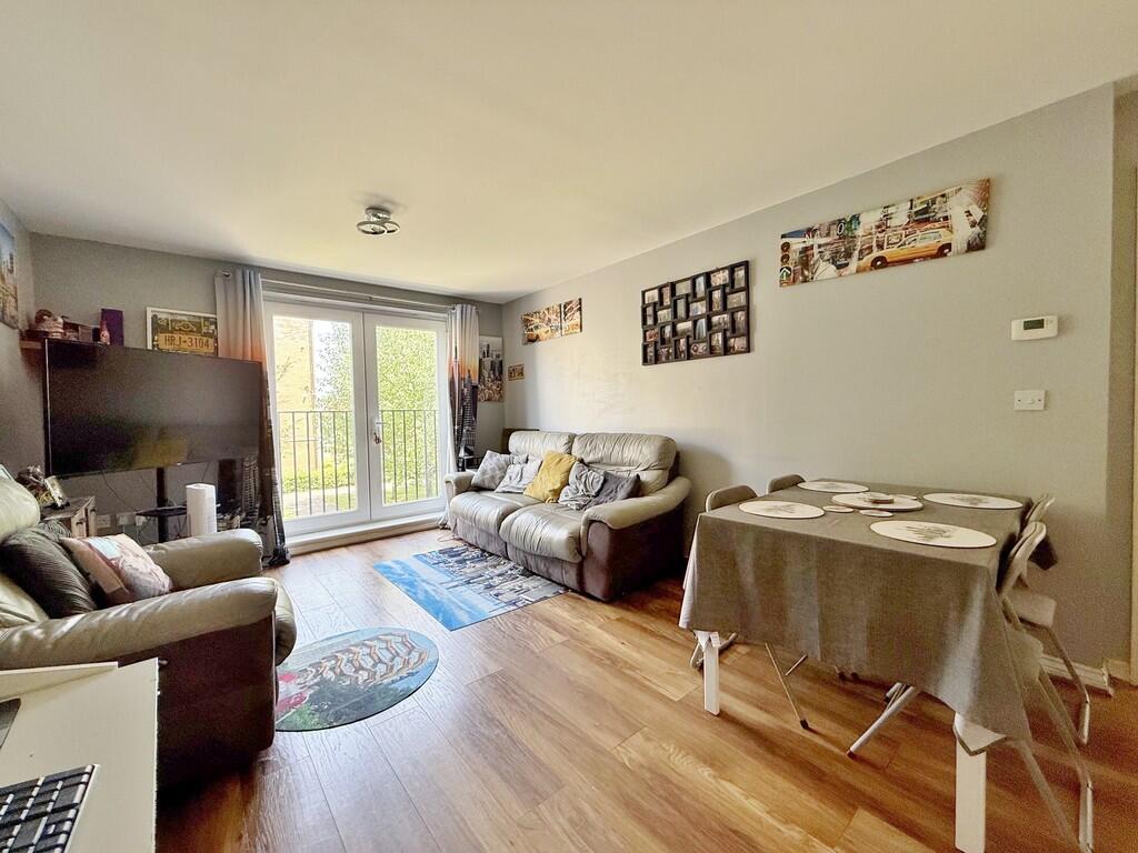 Apartment in Portsmouth - View 2