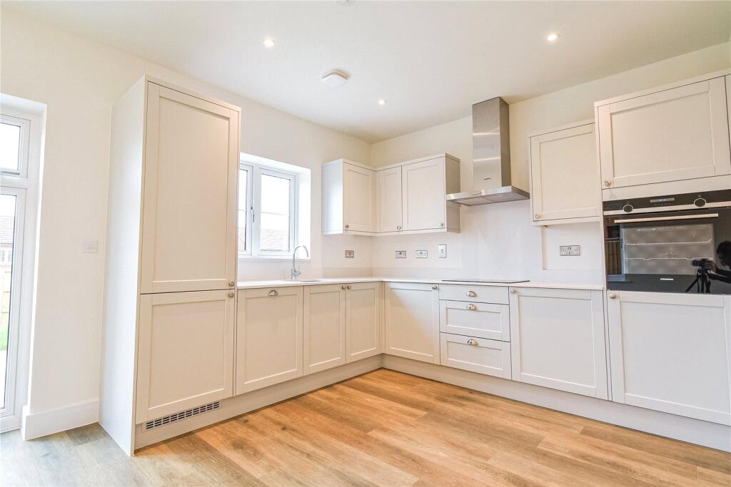 Lilly Wood Lane, Ashford Hill, Thatcham, Hampshire, RG19 photo 3