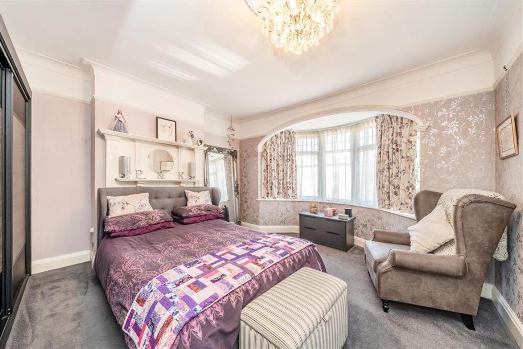 House in London - More