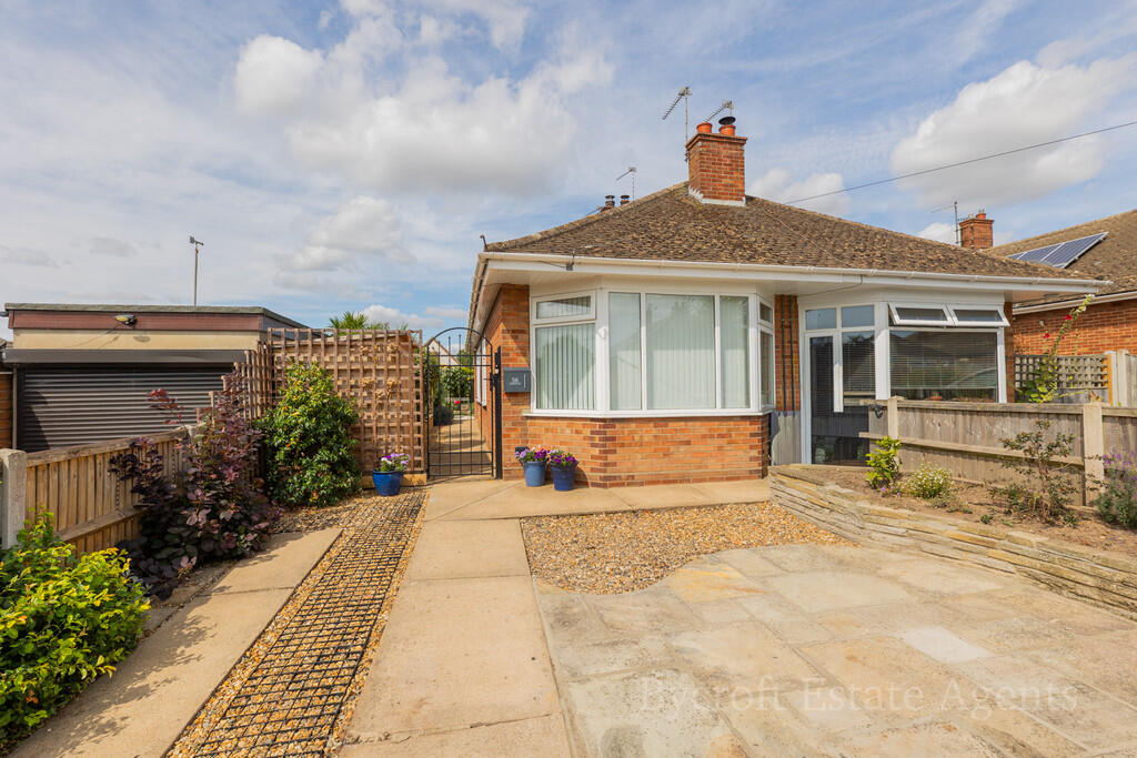 Main image of property: Chestnut Avenue, Bradwell, Great Yarmouth