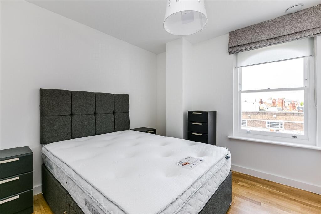 Apartment in London - View 3