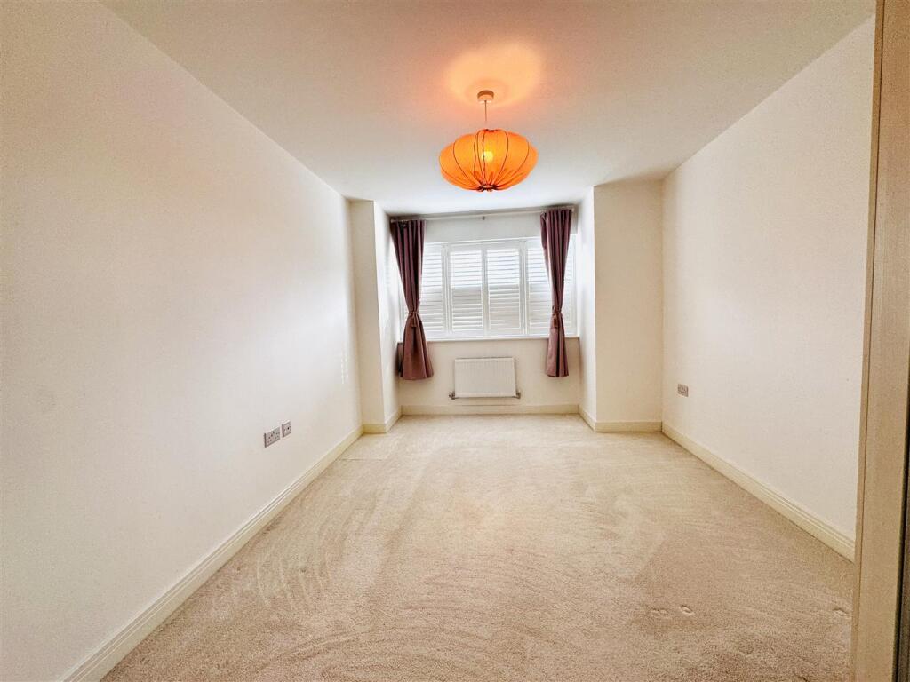 House in Reading, Beansheaf, Holybrook - View 3