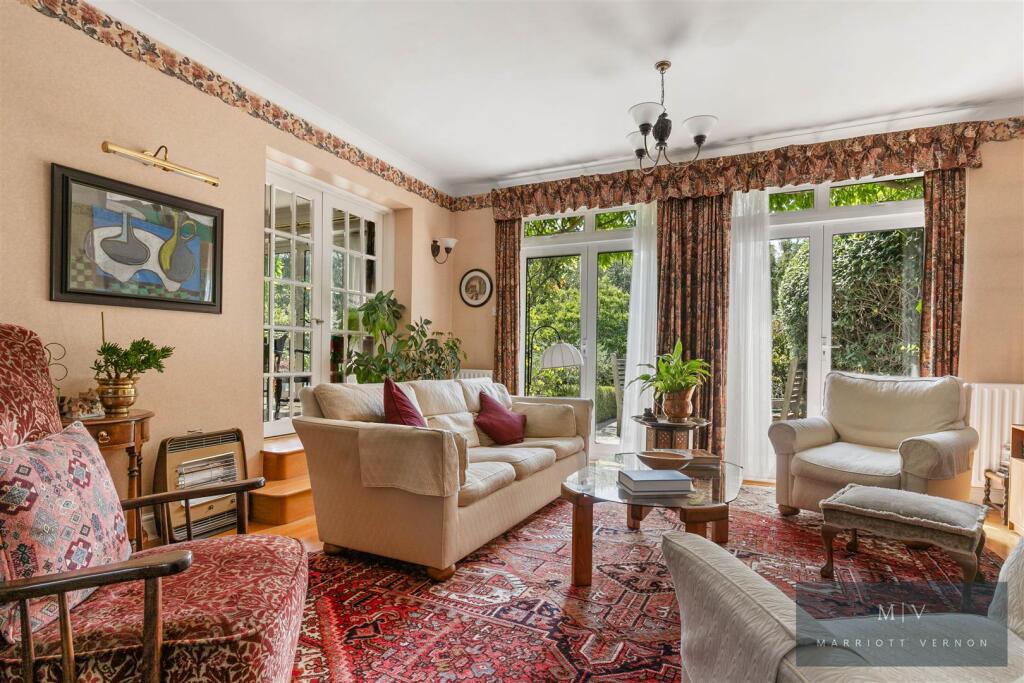 House in London, Addiscombe - View 2