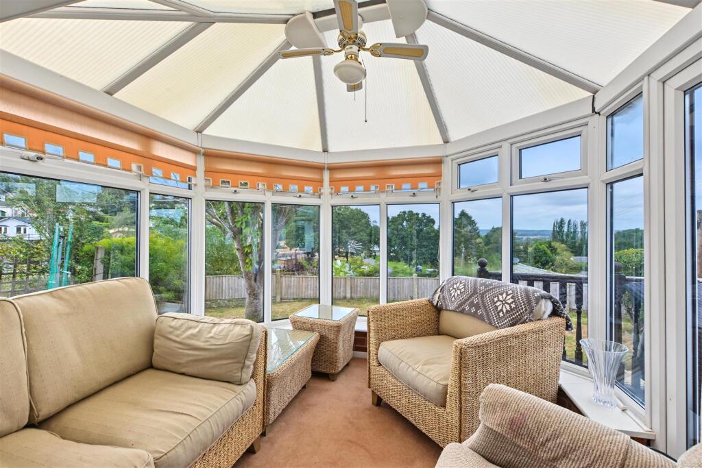 House in Nottingham, Killarney Park, Bestwood Village - More