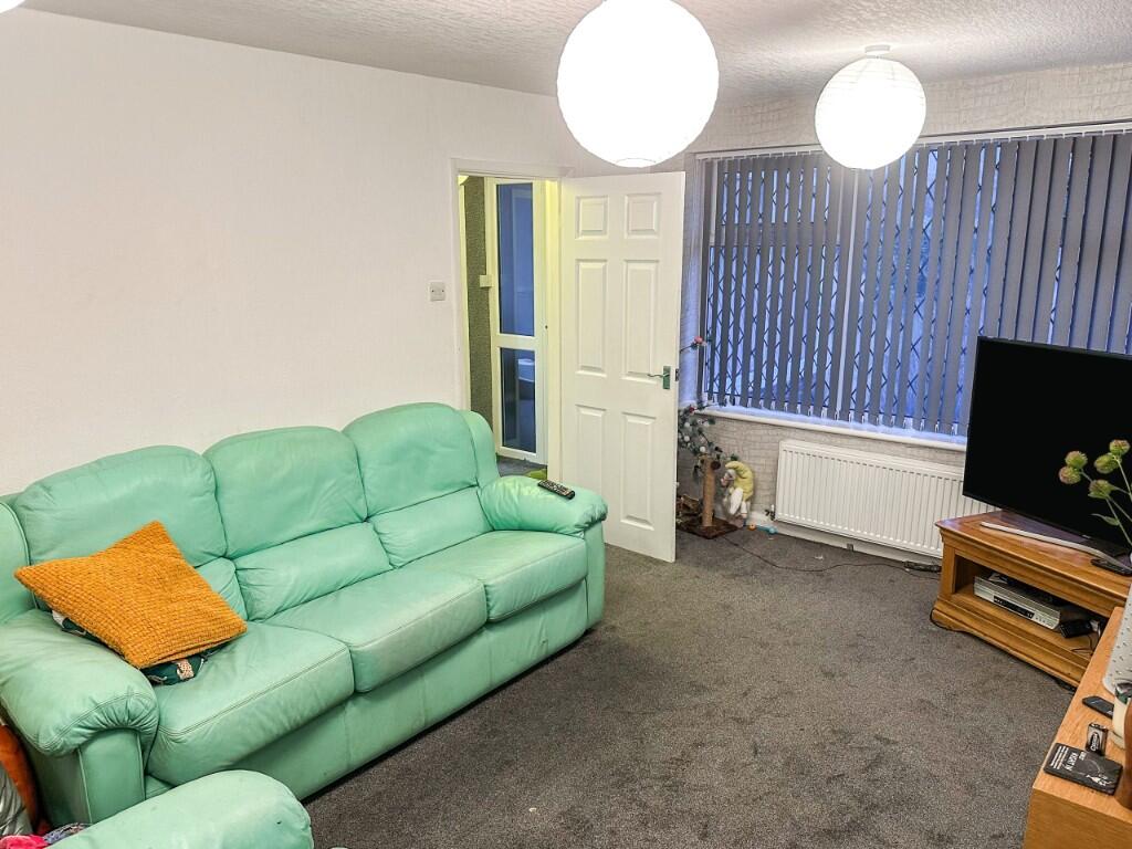 Thornham Road, Oldham, Greater Manchester, OL2 photo 3