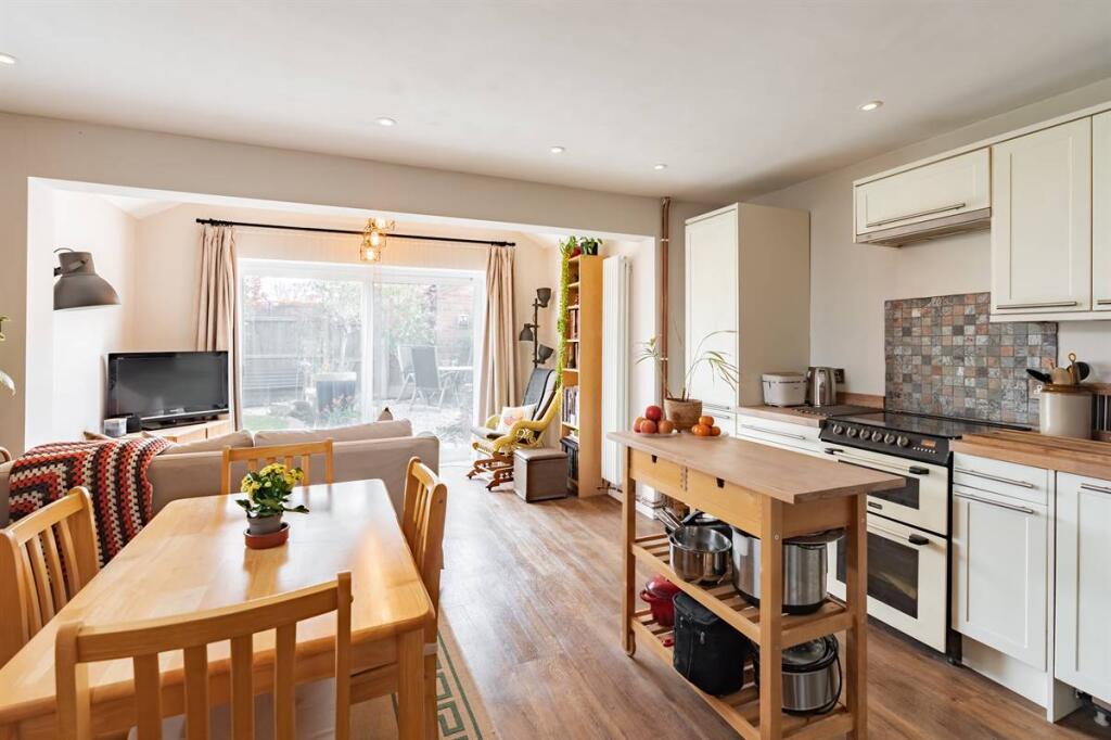 House in Canterbury, Herne and Broomfield - View 3