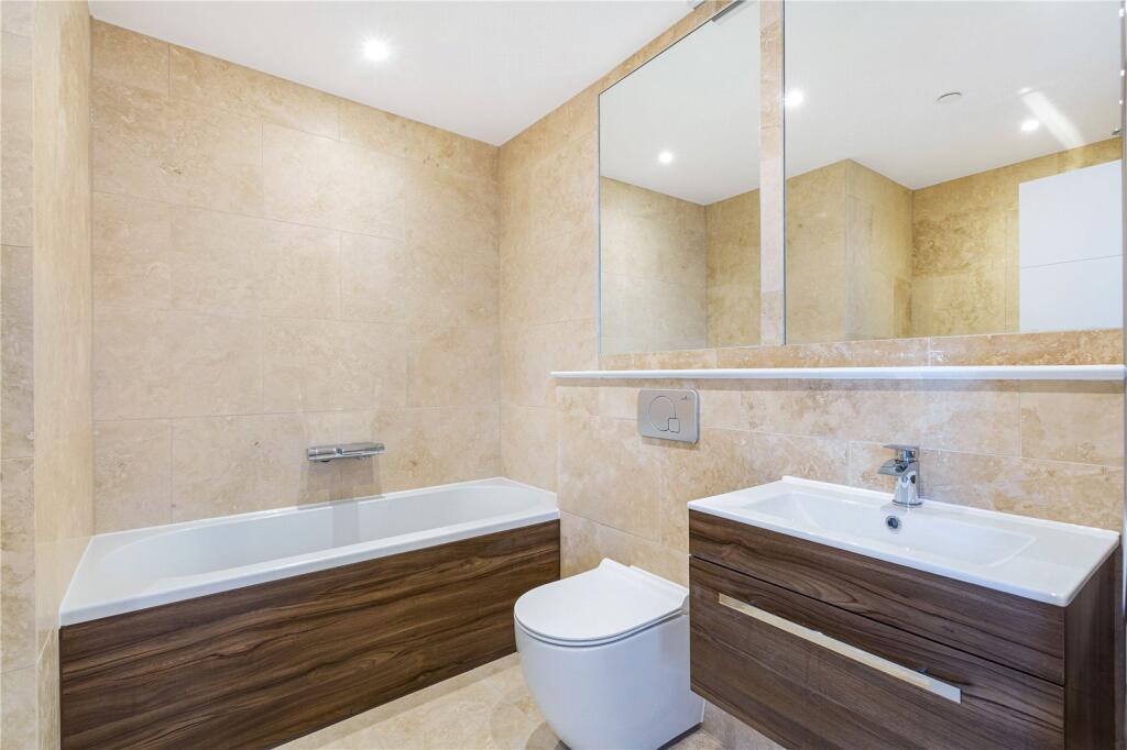 House in London - View 5