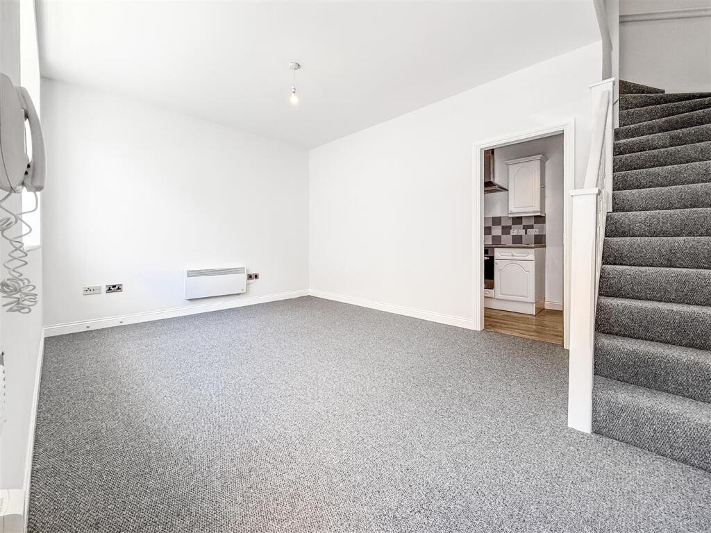 House in Derby - View 5