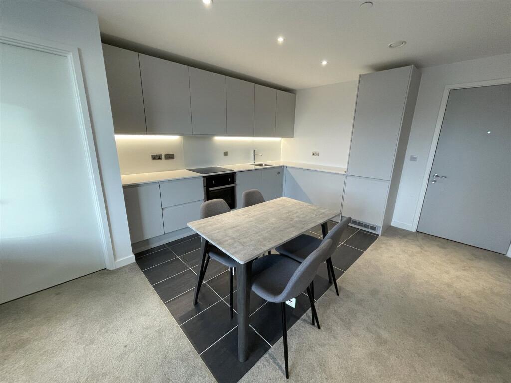 Apartment in Manchester - View 5