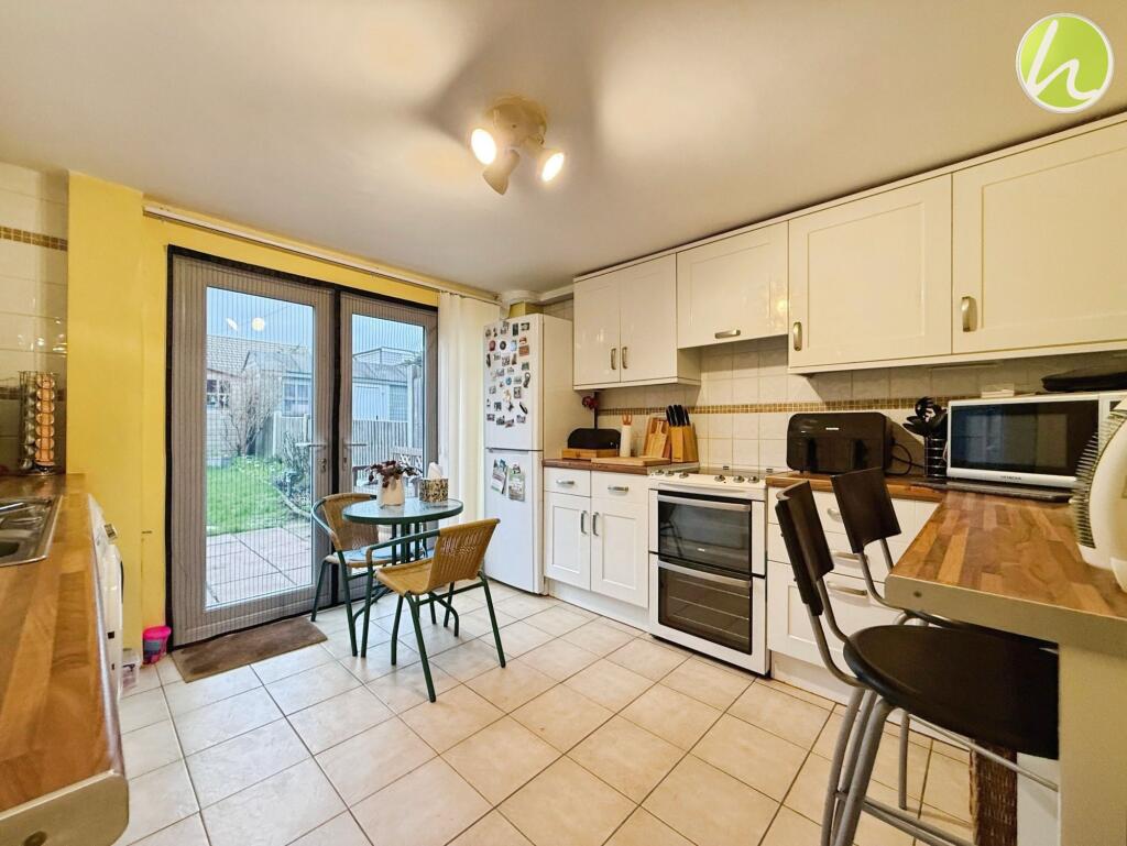 4-bed terraced on Haskins, Stanford-Le-Hope, SS17, £350,000