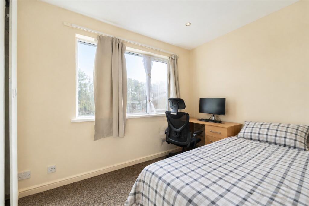 5 bedroom house for rent