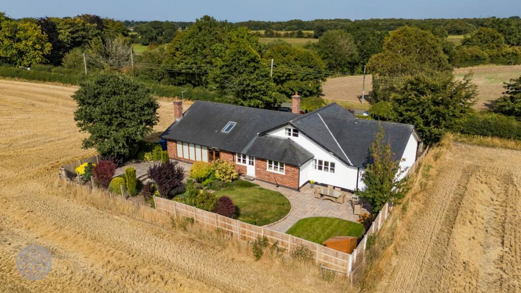Glazebrook Lane, Glazebrook, WA3 photo 2