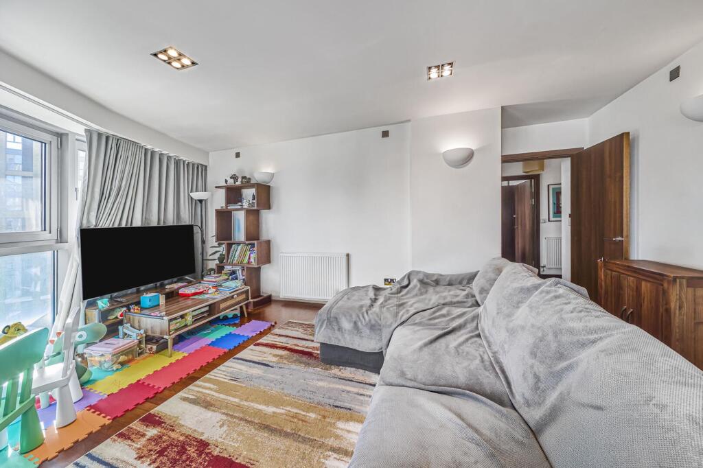 Apartment in London - View 3