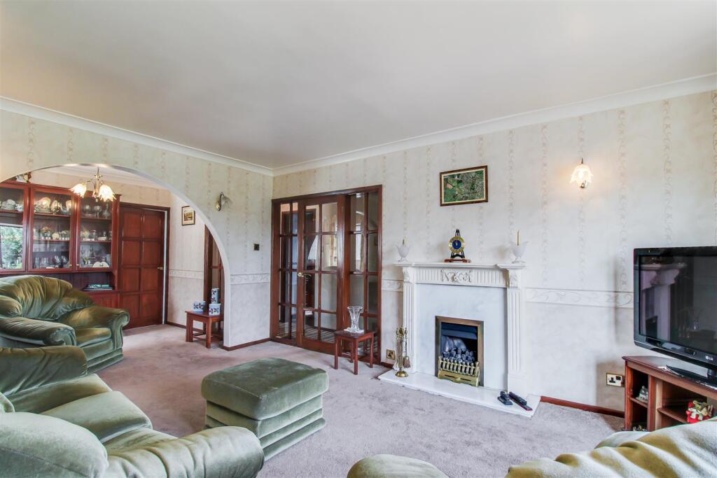 House in Wakefield - View 5
