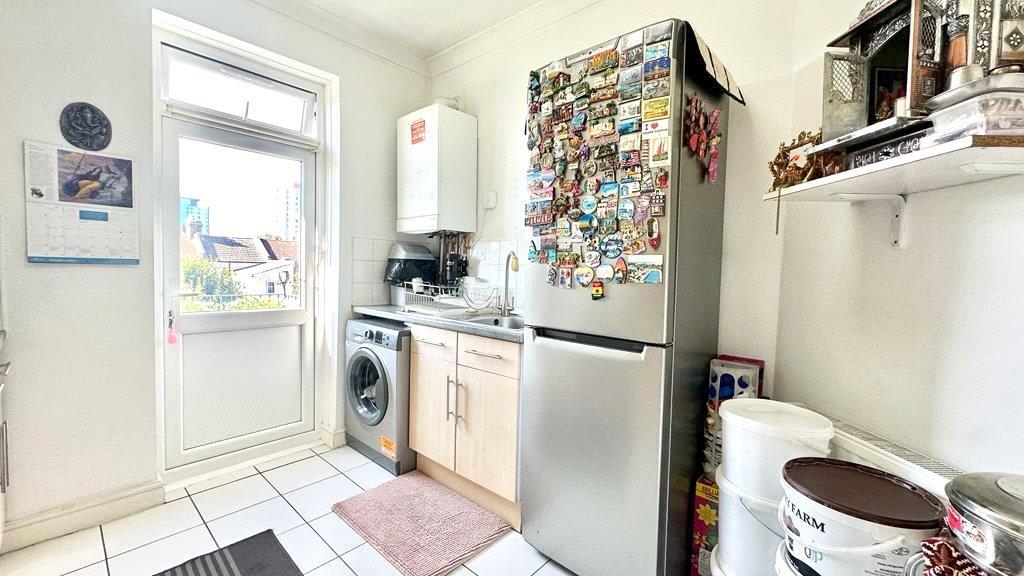 Apartment in London, Plaistow - View 5