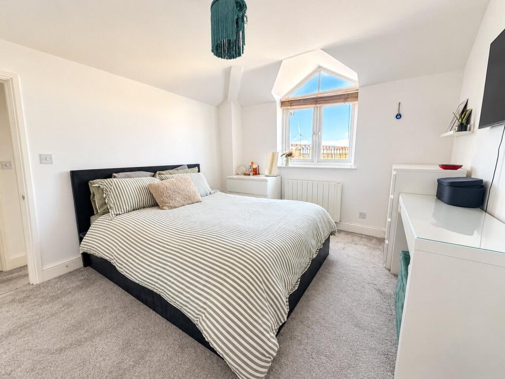 Apartment in Dartford - View 5