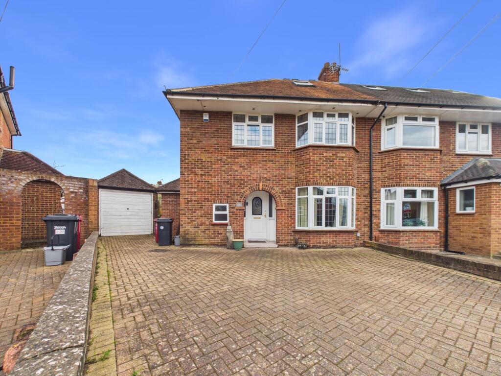 Main image of property: The Glen, Langley, Berkshire, SL3