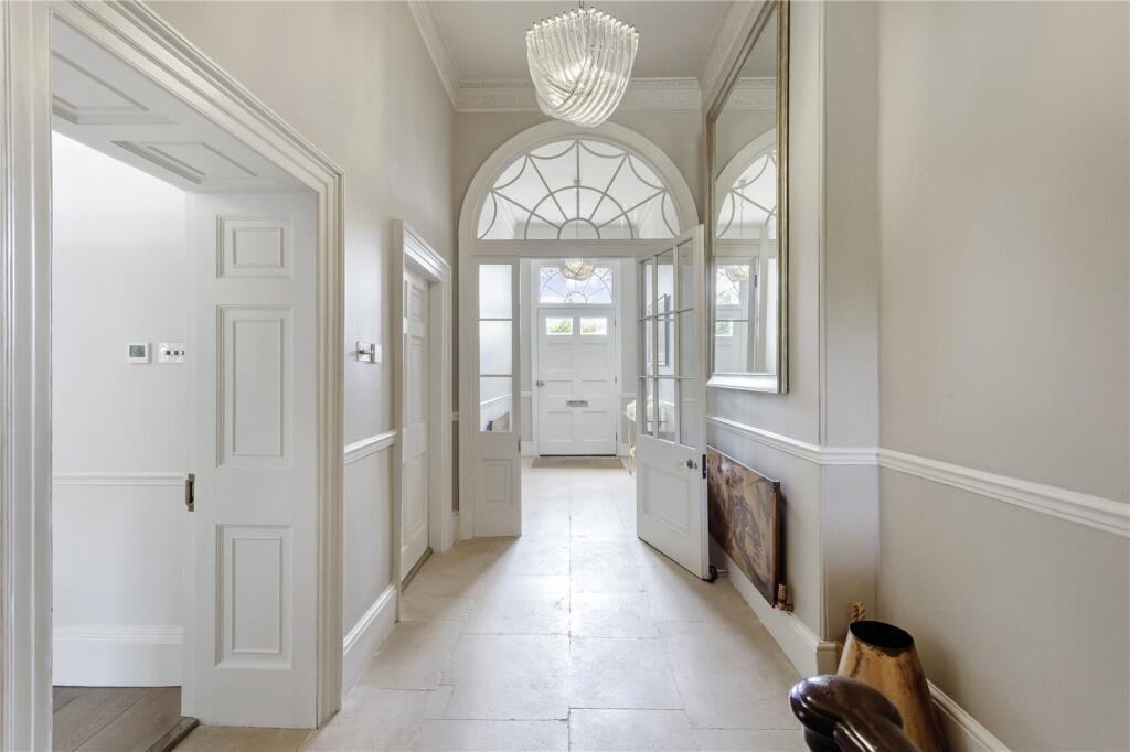 Lansdown Crescent, Bath, Somerset, BA1 photo 3