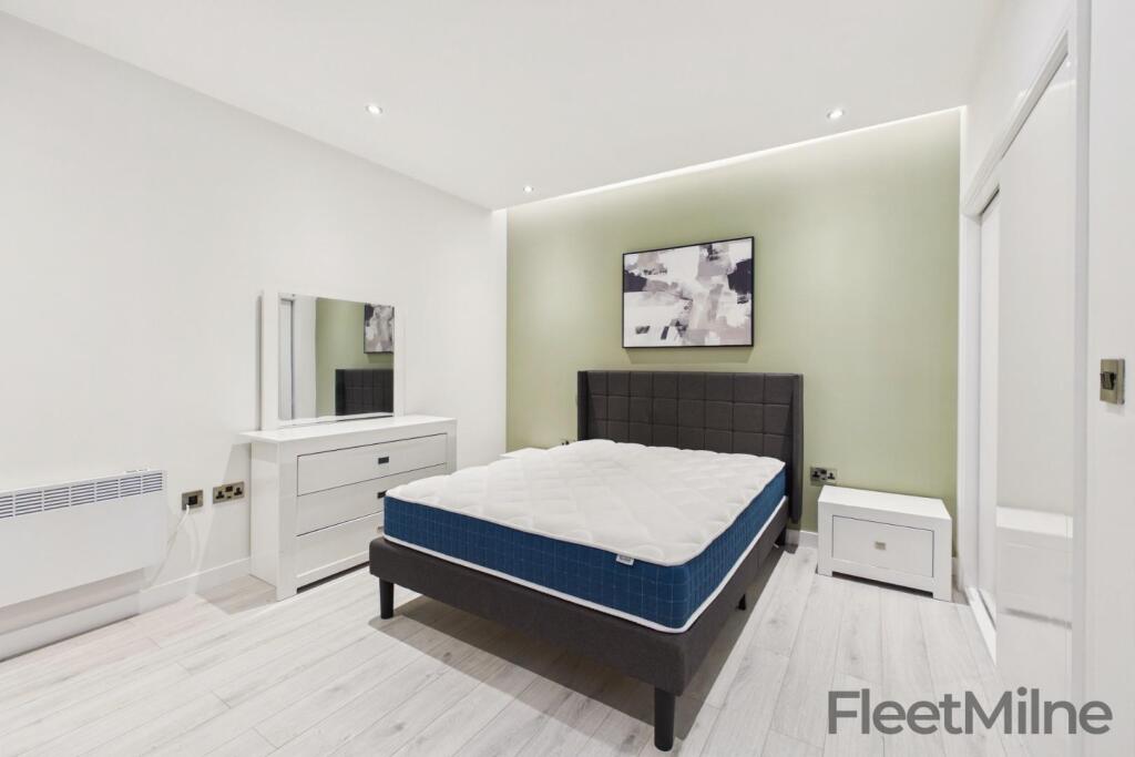 Apartment in Birmingham, Jewellery Quarter - View 3