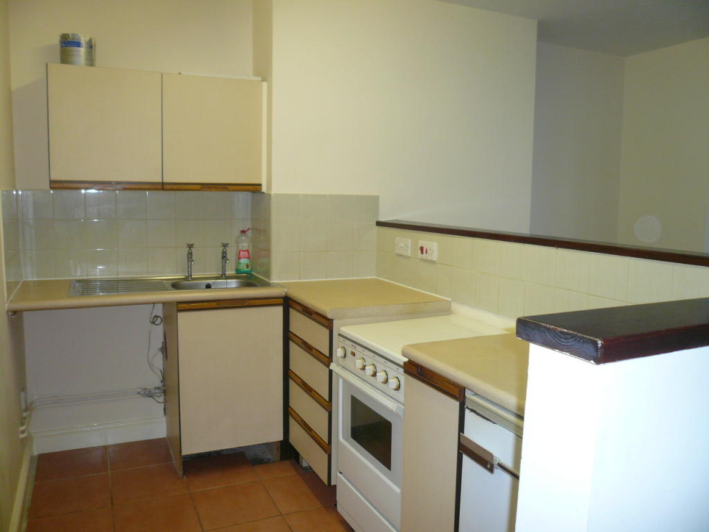 1 bedroom ground floor flat for rent