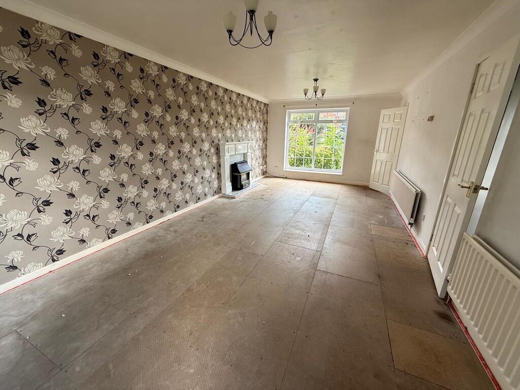 Sandringham Drive, Whickham photo 2