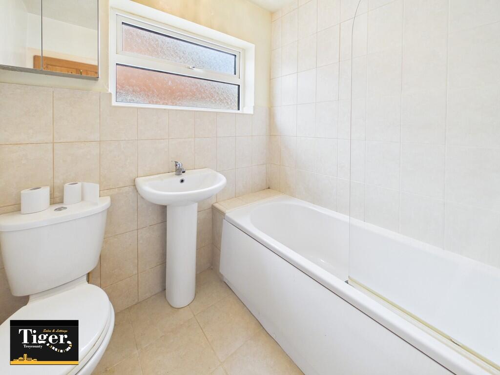 Ramsey Avenue, Preston - More