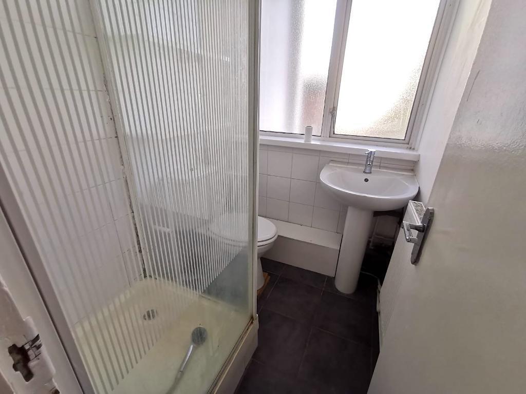 4 bedroom maisonette for rent
