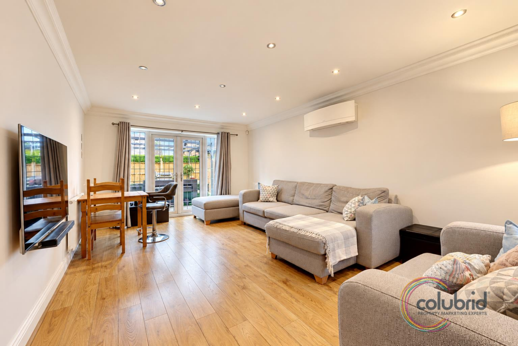 House in Stanford-le-Hope, Essex - View 3