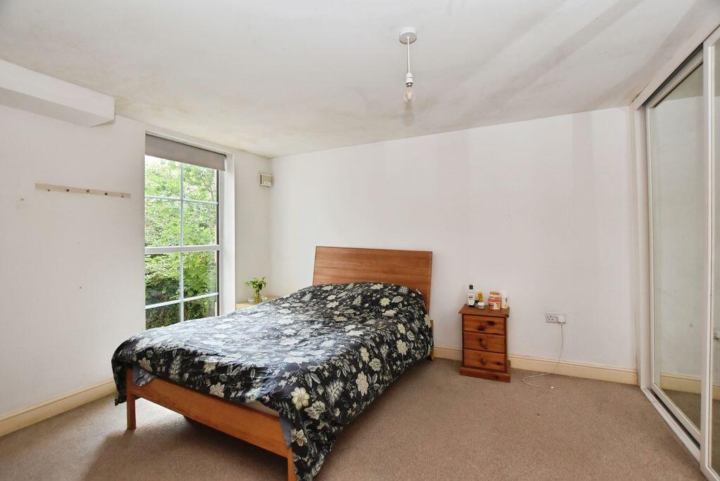 Apartment in Salisbury - View 4