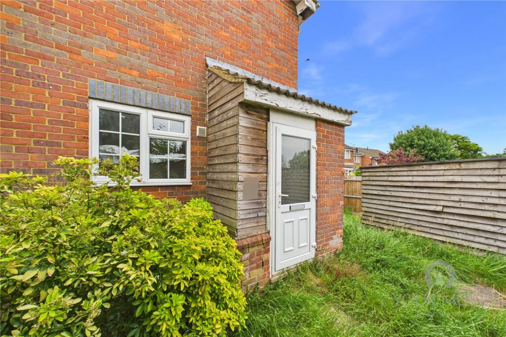 Main image of property: Burleigh Piece, Buckingham, Buckinghamshire, MK18
