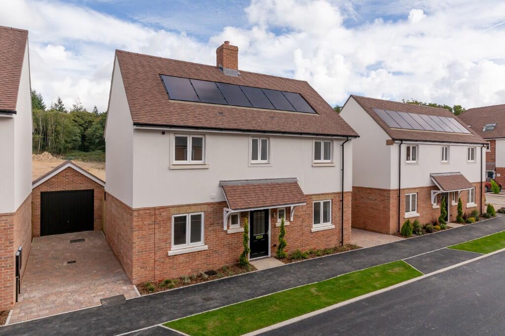 Main image of property: Daggons Road,
Alderholt,
Fordingbridge,
Dorset,
SP6 3AA